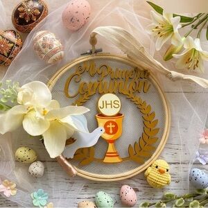 🌸 ONE OF A KIND: "Mi Primera Comunión" Floral Embroidery Hoop Decor